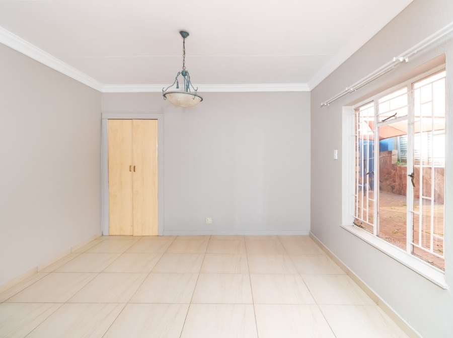 4 Bedroom Property for Sale in Ifafi North West
